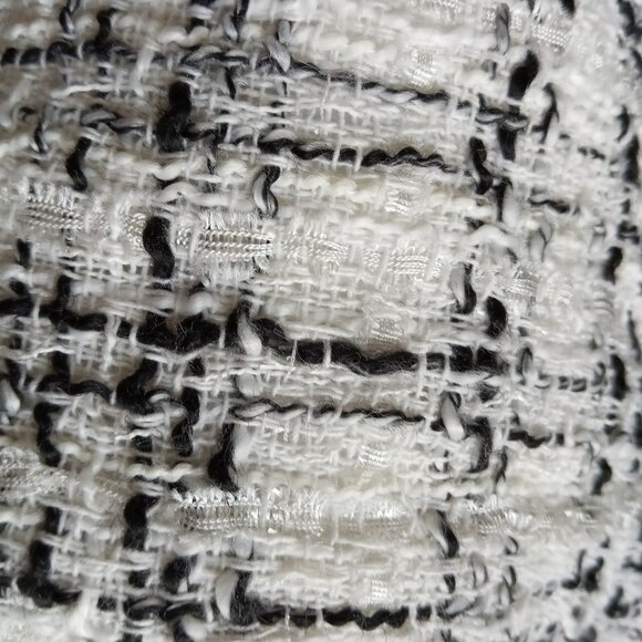 Black and white Tweed Mini skirt sz L NWOT /B17 - Picture 5 of 6